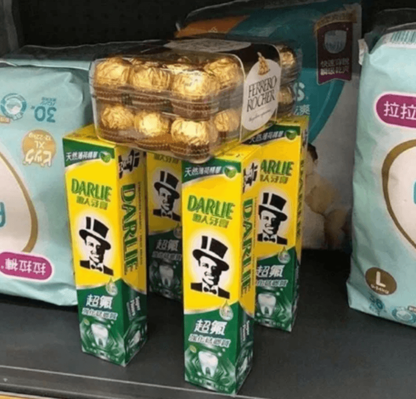 Танцующие негры с гробом мем